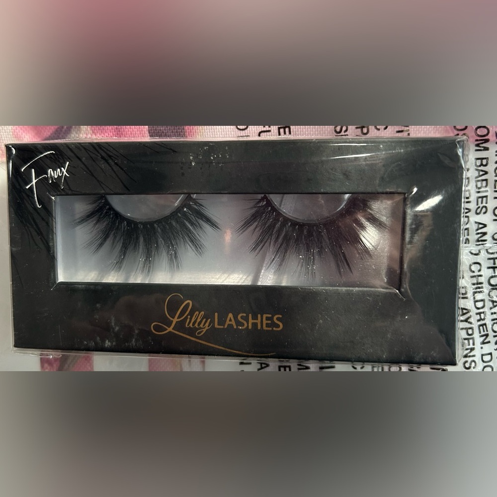 Lilly Lashes Faux Mink Black Eyelashes in “Miami”. NIB. Unopened.
